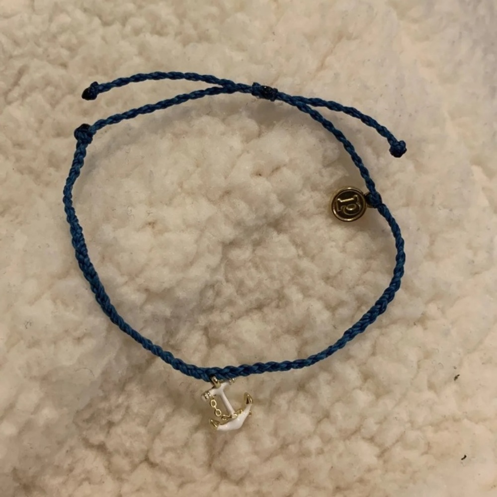 Pura Vida Anchor Bracelet. 2019 Monthly Club.